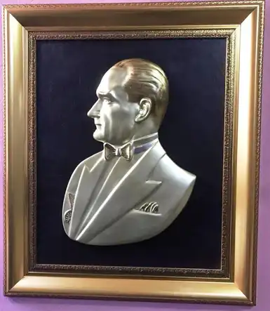 rolyef tablo
kabartma atatürk tablosu
rölyef atatürk resmi
rölyef atatürk panosu
vb. rölyef modelleri